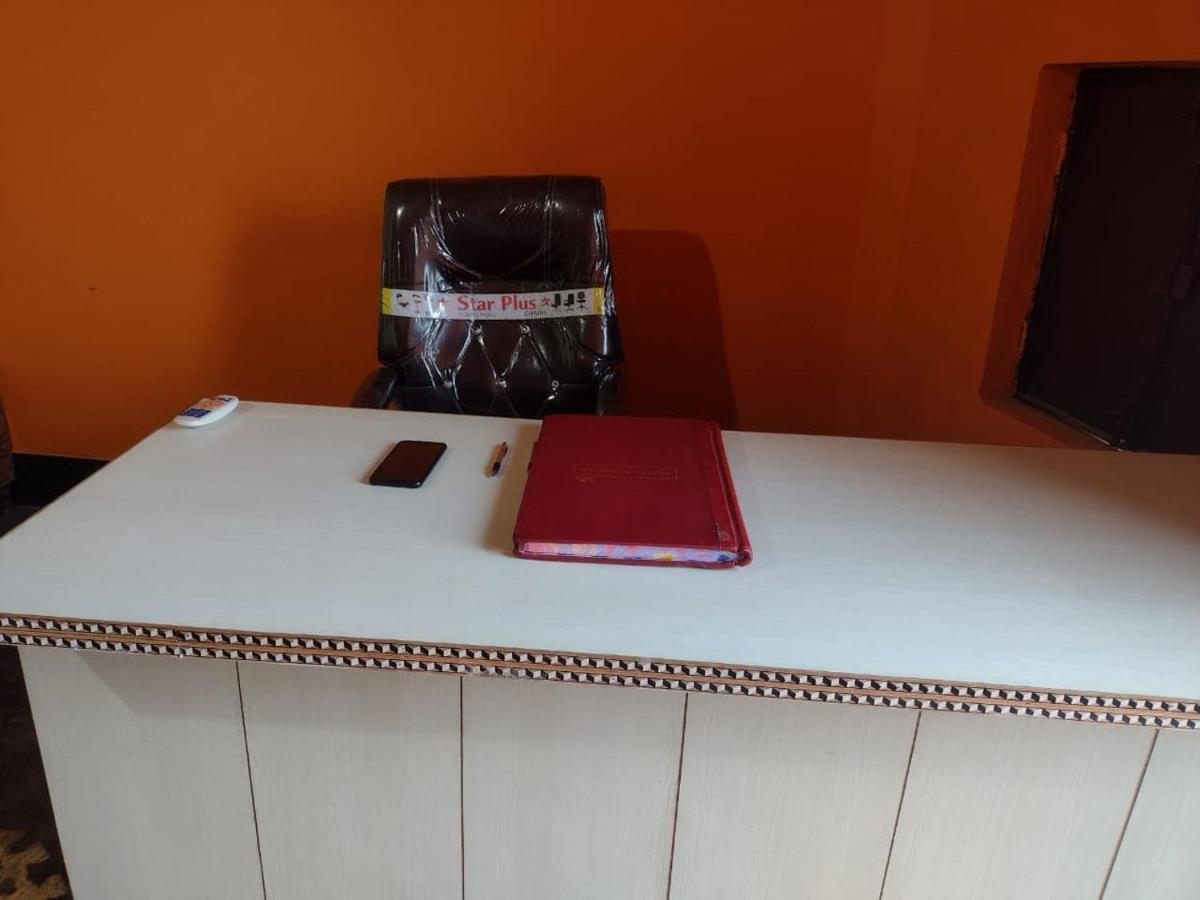 Oyo 83936 Chaudhary Guest House Bulandshahr מראה חיצוני תמונה