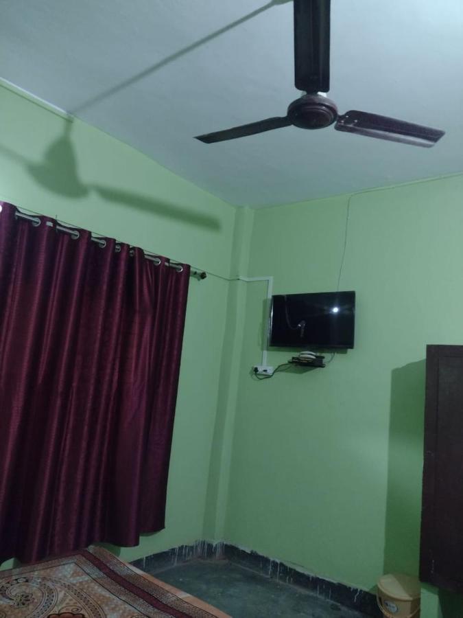 Oyo 83936 Chaudhary Guest House Bulandshahr מראה חיצוני תמונה